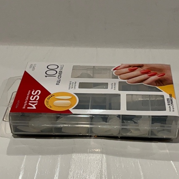 KISS 100 Medium Full Cover Nails with Nail Glue. - Picture 5 of 5